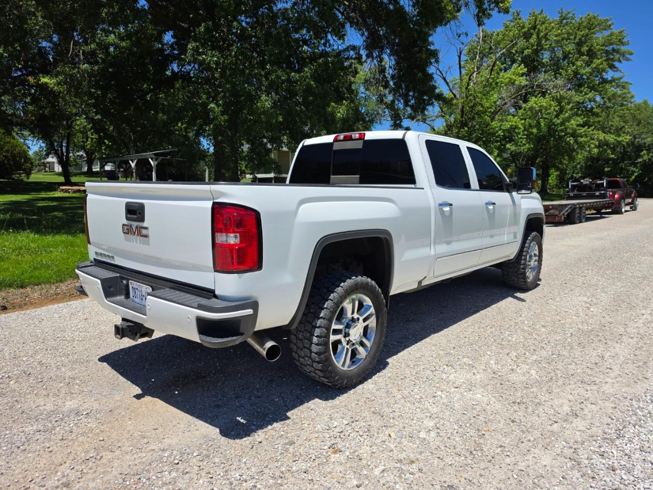 GMC Sierra 2500HD Denali Crew Cab 4WD 2018