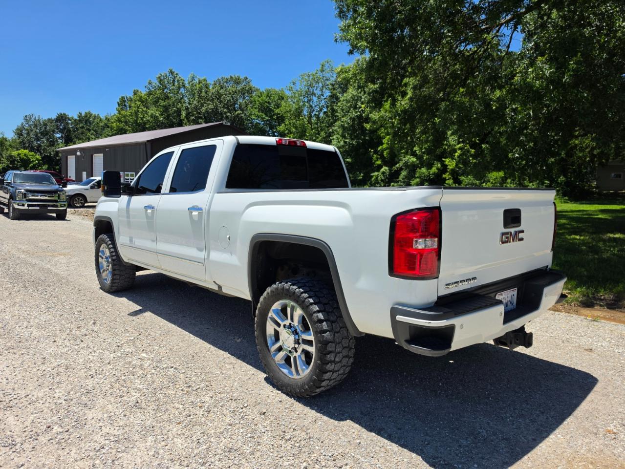 GMC Sierra 2500HD Denali Crew Cab 4WD 2018