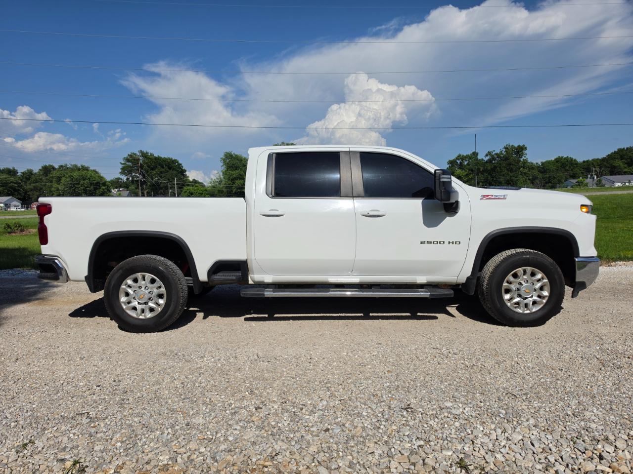 Chevrolet Silverado 2500HD LT Crew Cab 4WD 2024
