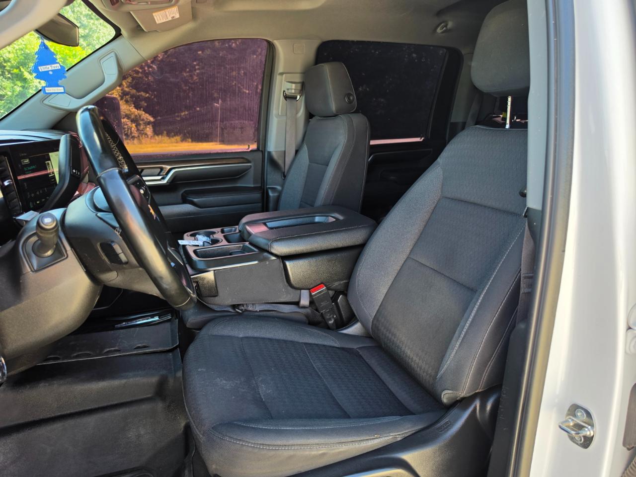 Chevrolet Silverado 2500HD LT Crew Cab 4WD 2024