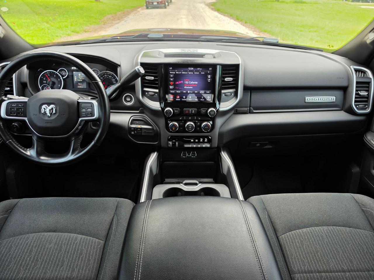 RAM 2500 Big Horn Crew Cab 4WD 2021