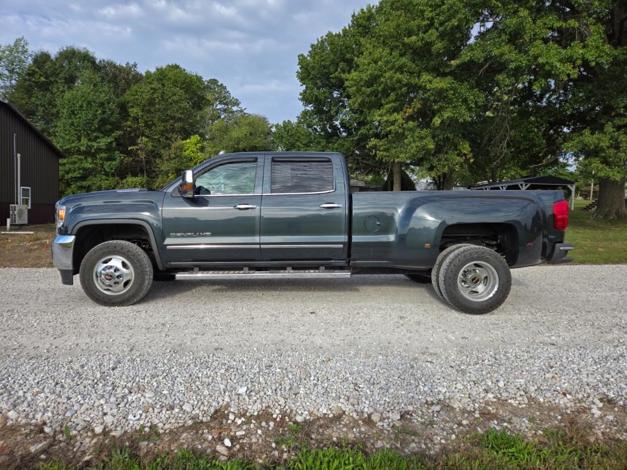 GMC Sierra 3500HD Denali Crew Cab 4WD 2018