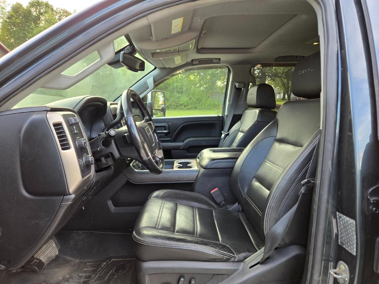 GMC Sierra 3500HD Denali Crew Cab 4WD 2018