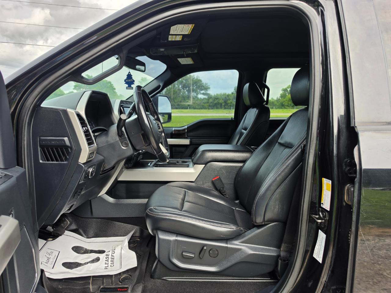 Ford F-350 SD Lariat Crew Cab 4WD 2022