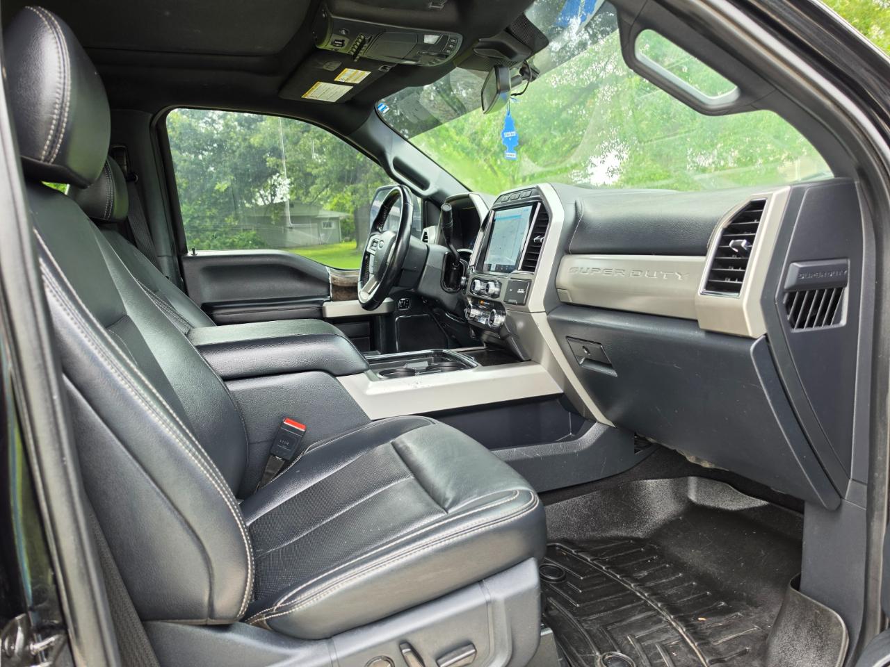 Ford F-350 SD Lariat Crew Cab 4WD 2022