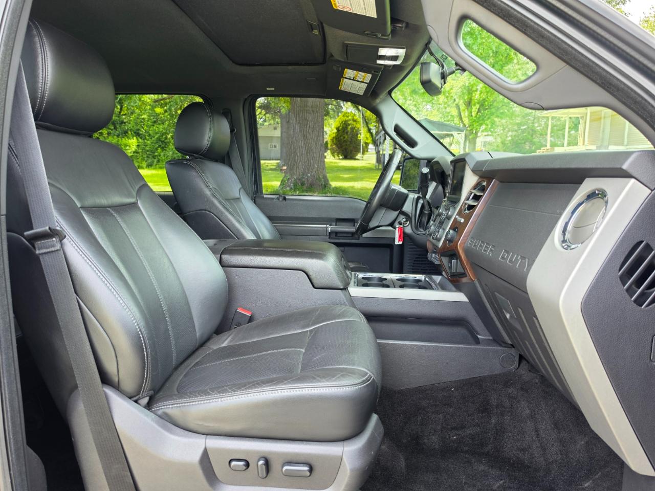 Ford F-250 SD Lariat Crew Cab 4WD 2015