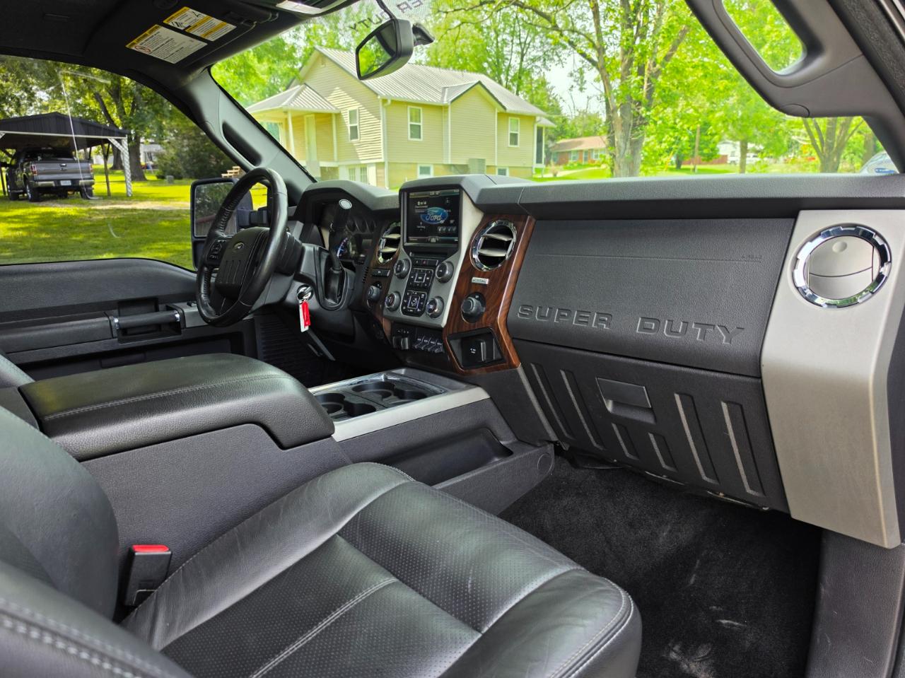 Ford F-250 SD Lariat Crew Cab 4WD 2015