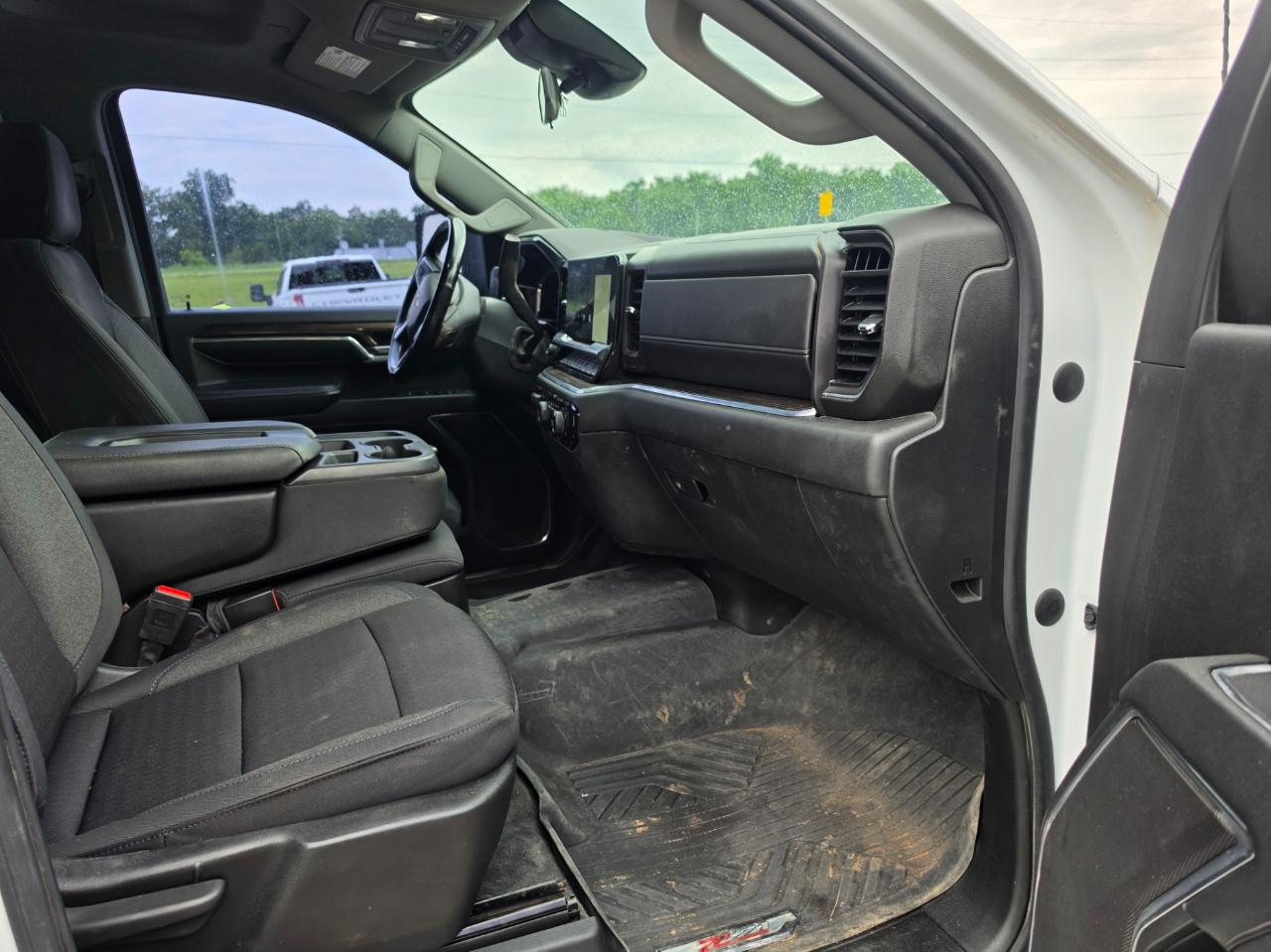 Chevrolet Silverado 2500HD LT Crew Cab 4WD 2024