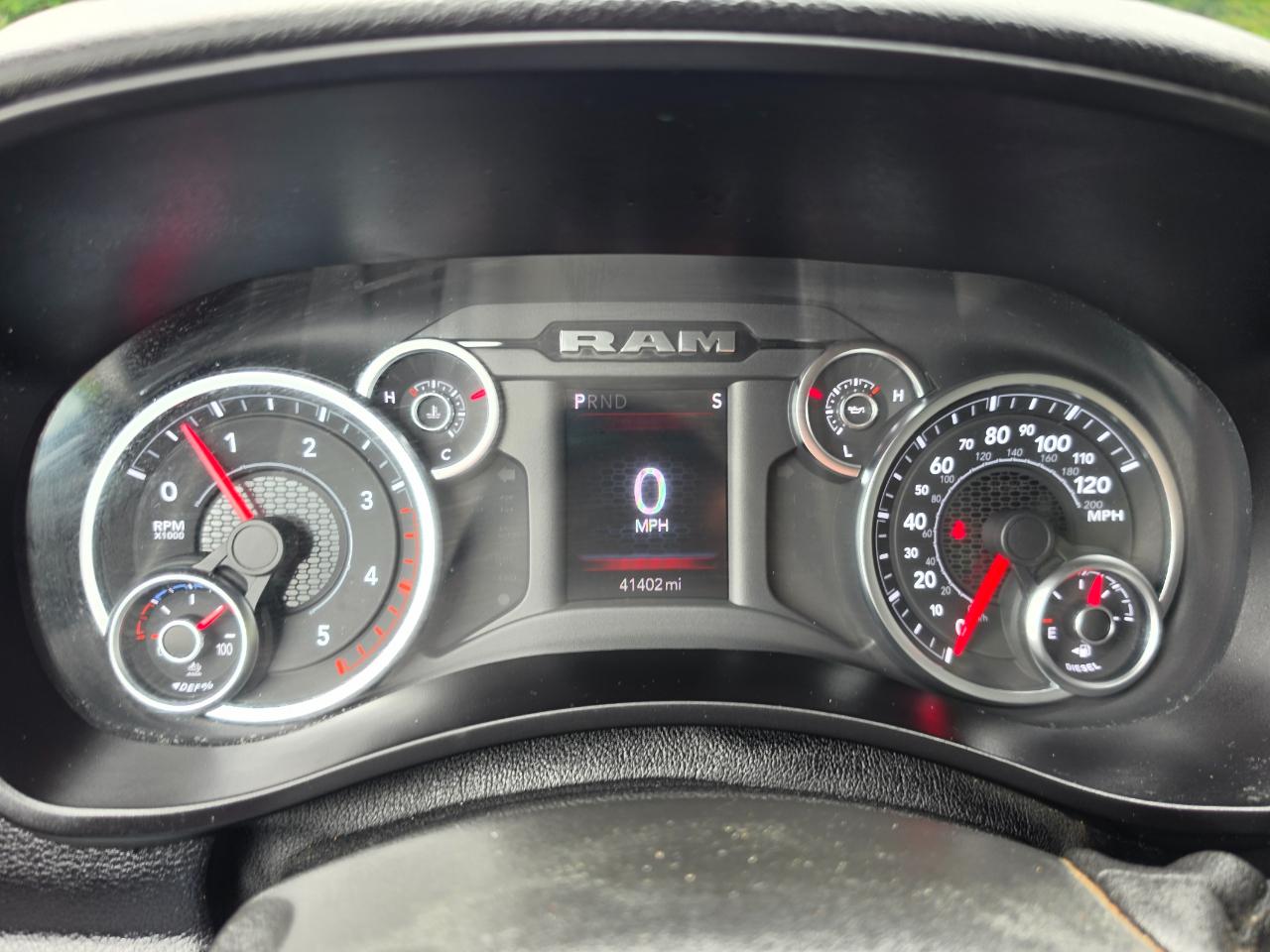 RAM 2500 Big Horn Crew Cab 4WD 2025