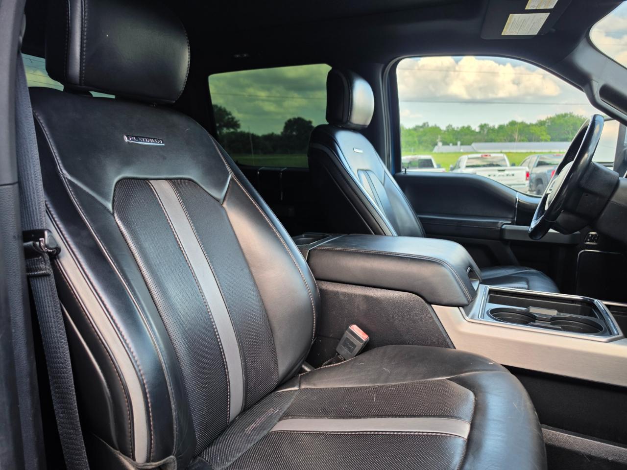 Ford F-450 SD Platinum Crew Cab DRW 4WD 2019