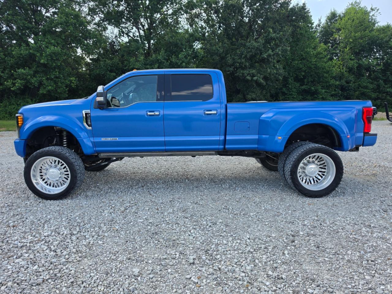 Ford F-450 SD Platinum Crew Cab DRW 4WD 2019