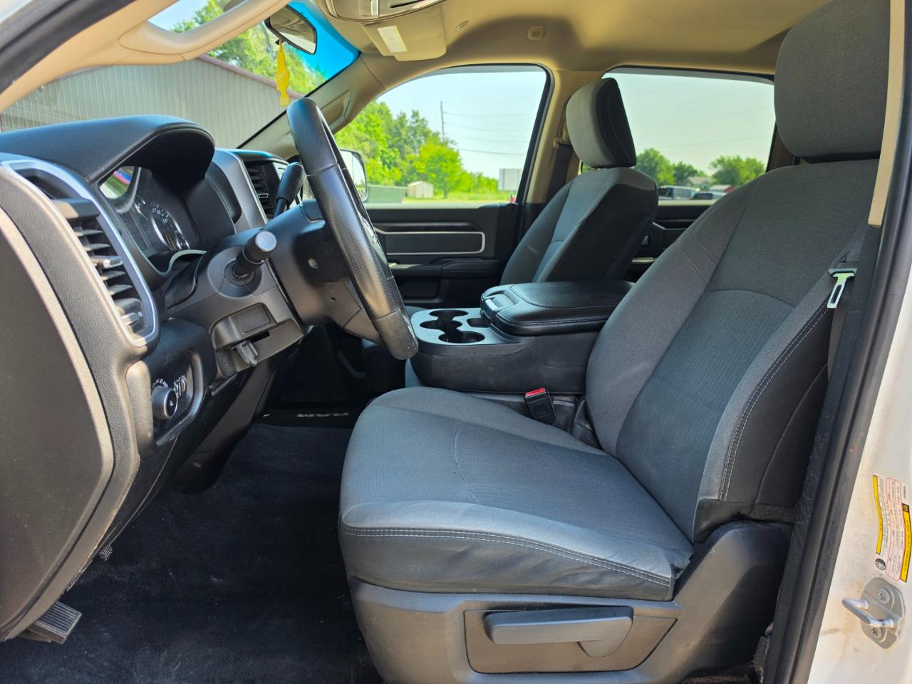 RAM 2500 Big Horn 4x4 Crew Cab 8' Box 2019