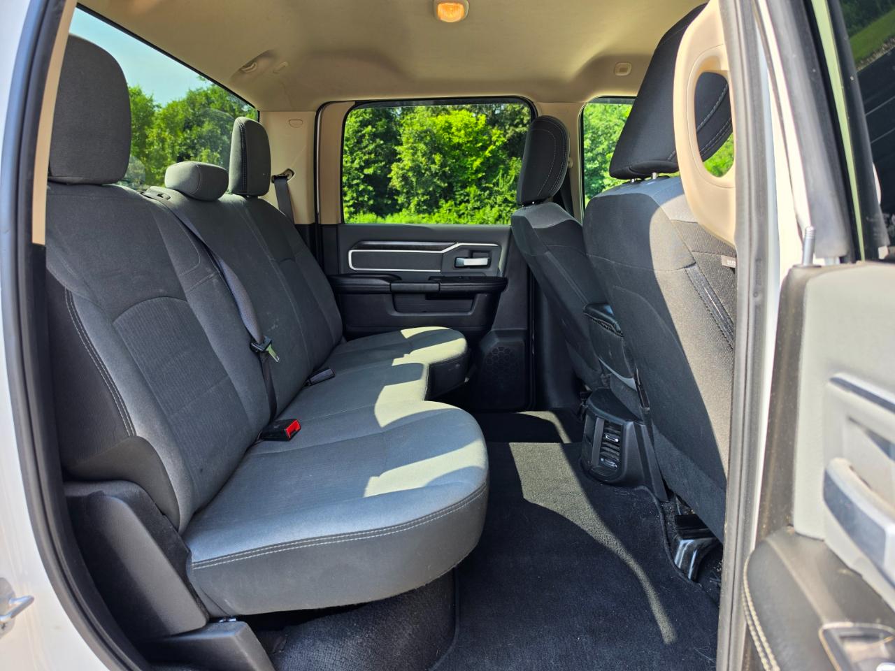 RAM 2500 Big Horn 4x4 Crew Cab 8' Box 2019