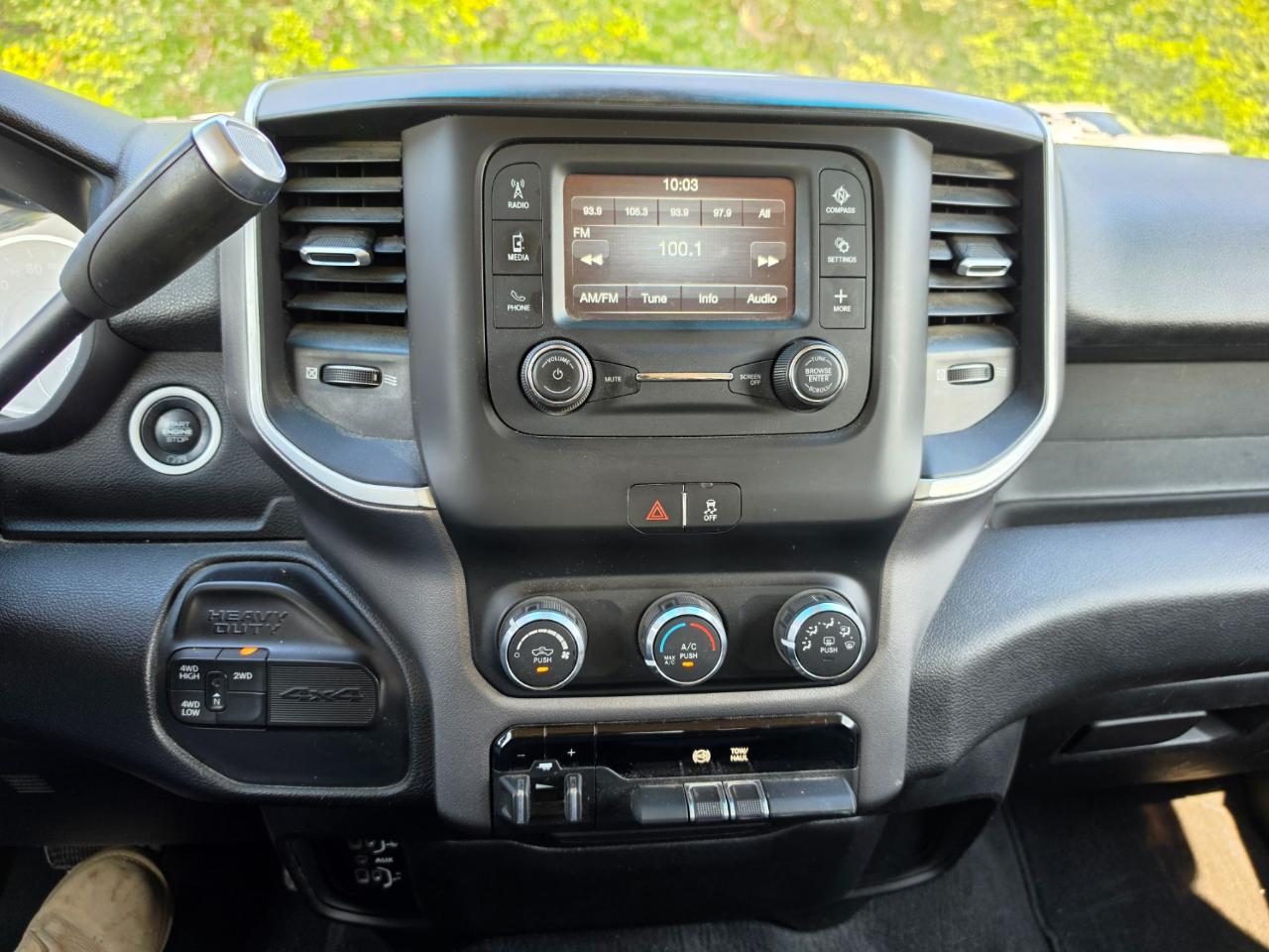 RAM 2500 Big Horn 4x4 Crew Cab 8' Box 2019