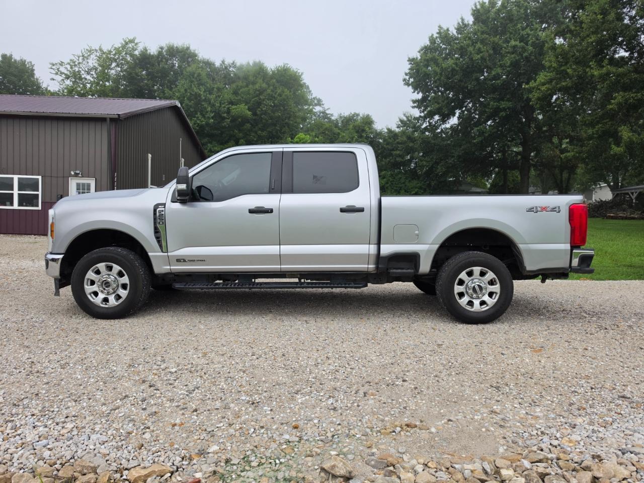 Ford F-250 SD XLT Crew Cab 4WD 2024