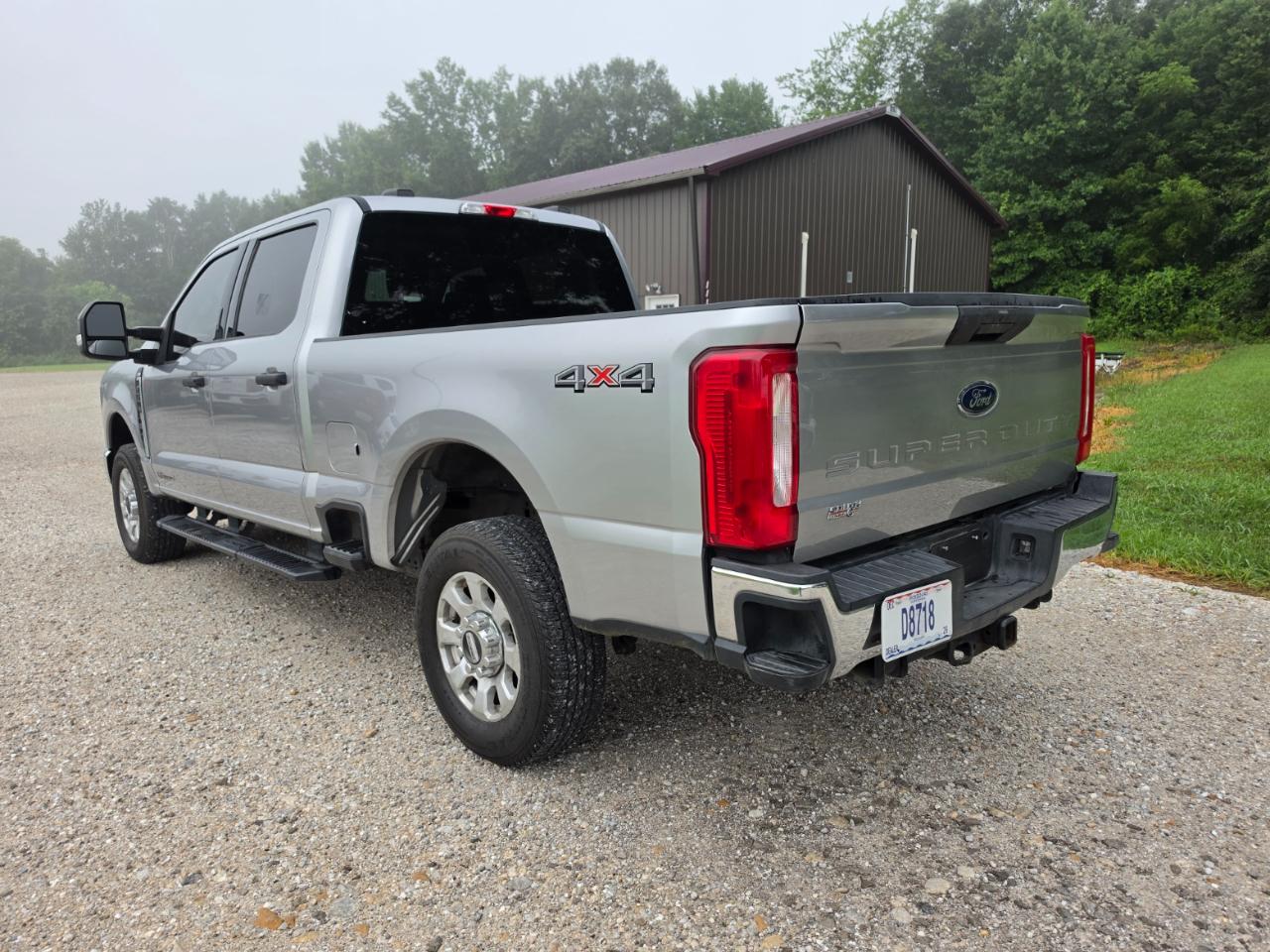 Ford F-250 SD XLT Crew Cab 4WD 2024