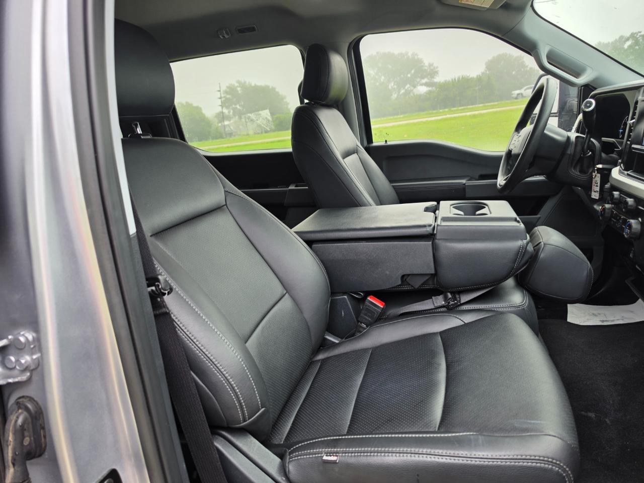 Ford F-250 SD XLT Crew Cab 4WD 2024
