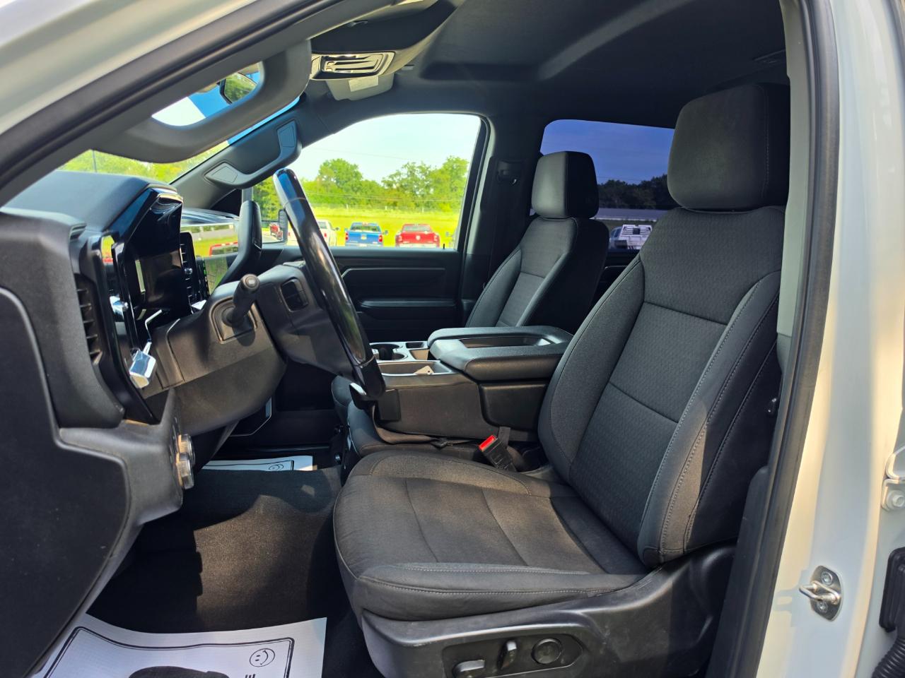 Chevrolet Silverado 2500HD LT Crew Cab 4WD 2024