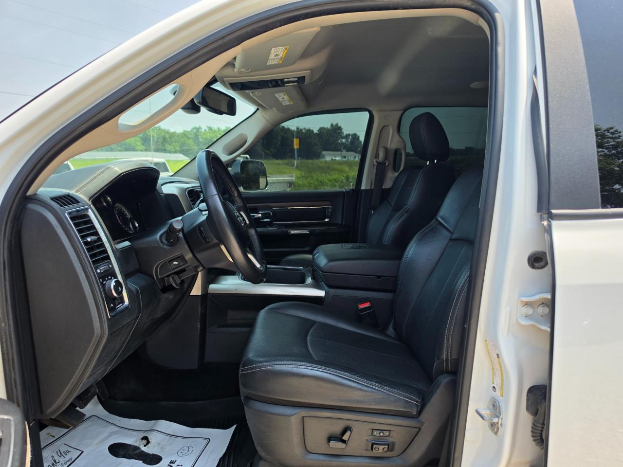 RAM 3500 Laramie Crew Cab LWB 4WD 2018
