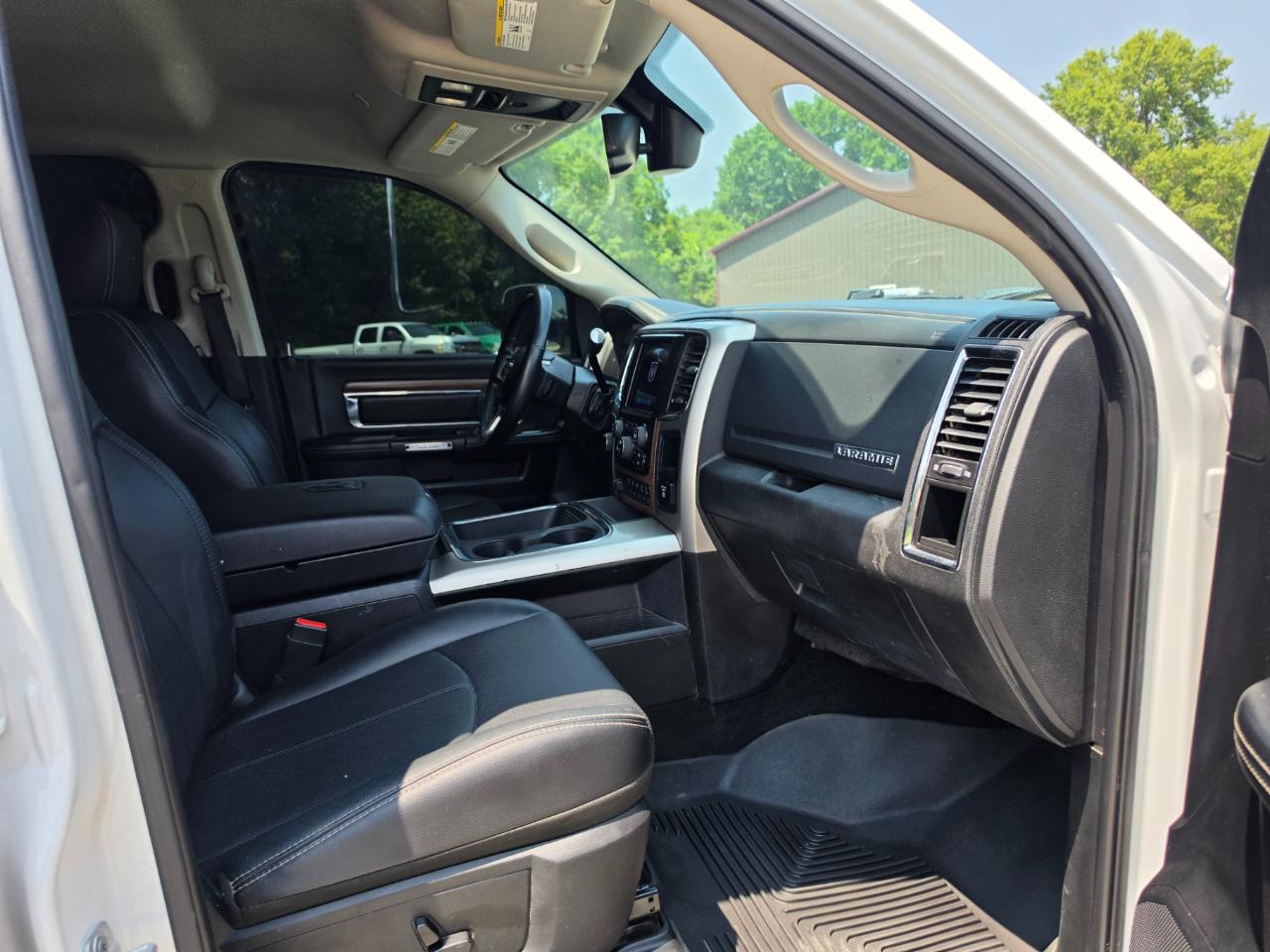 RAM 3500 Laramie Crew Cab LWB 4WD 2018