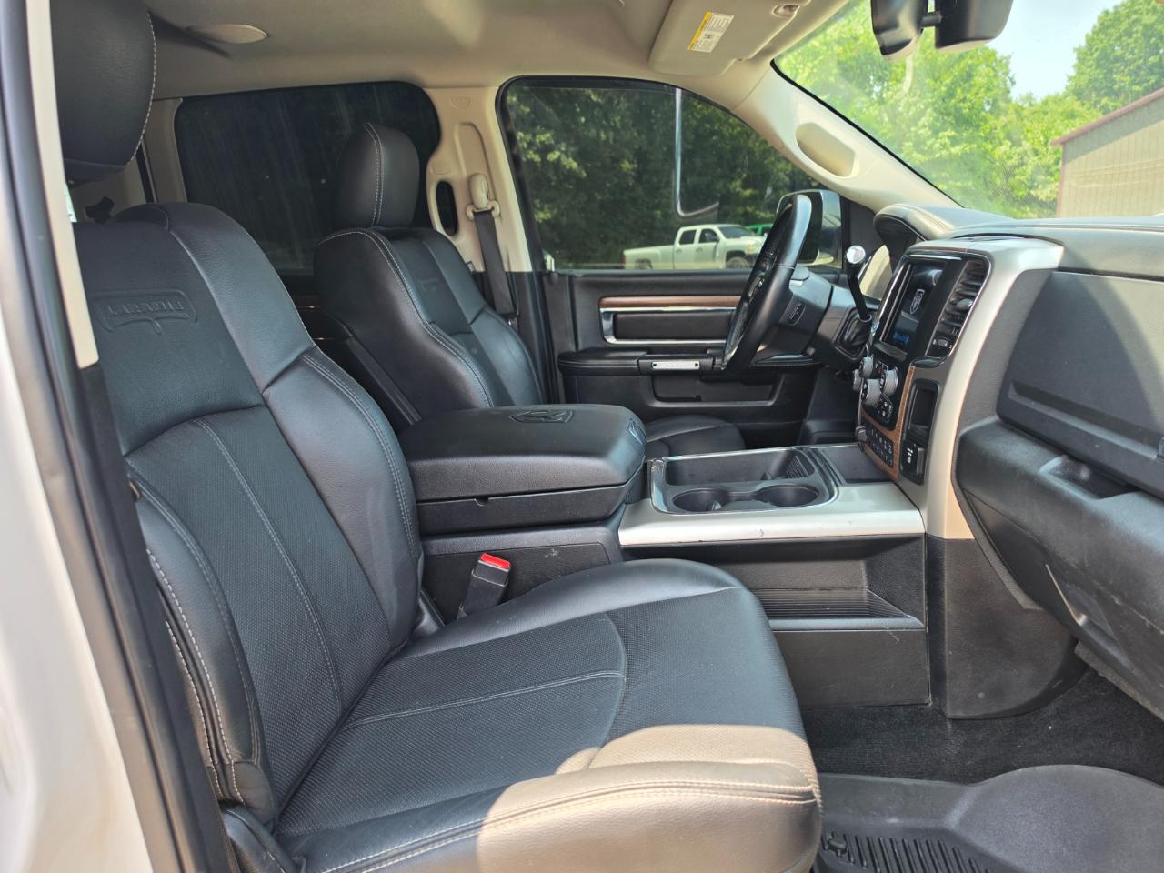 RAM 3500 Laramie Crew Cab LWB 4WD 2018