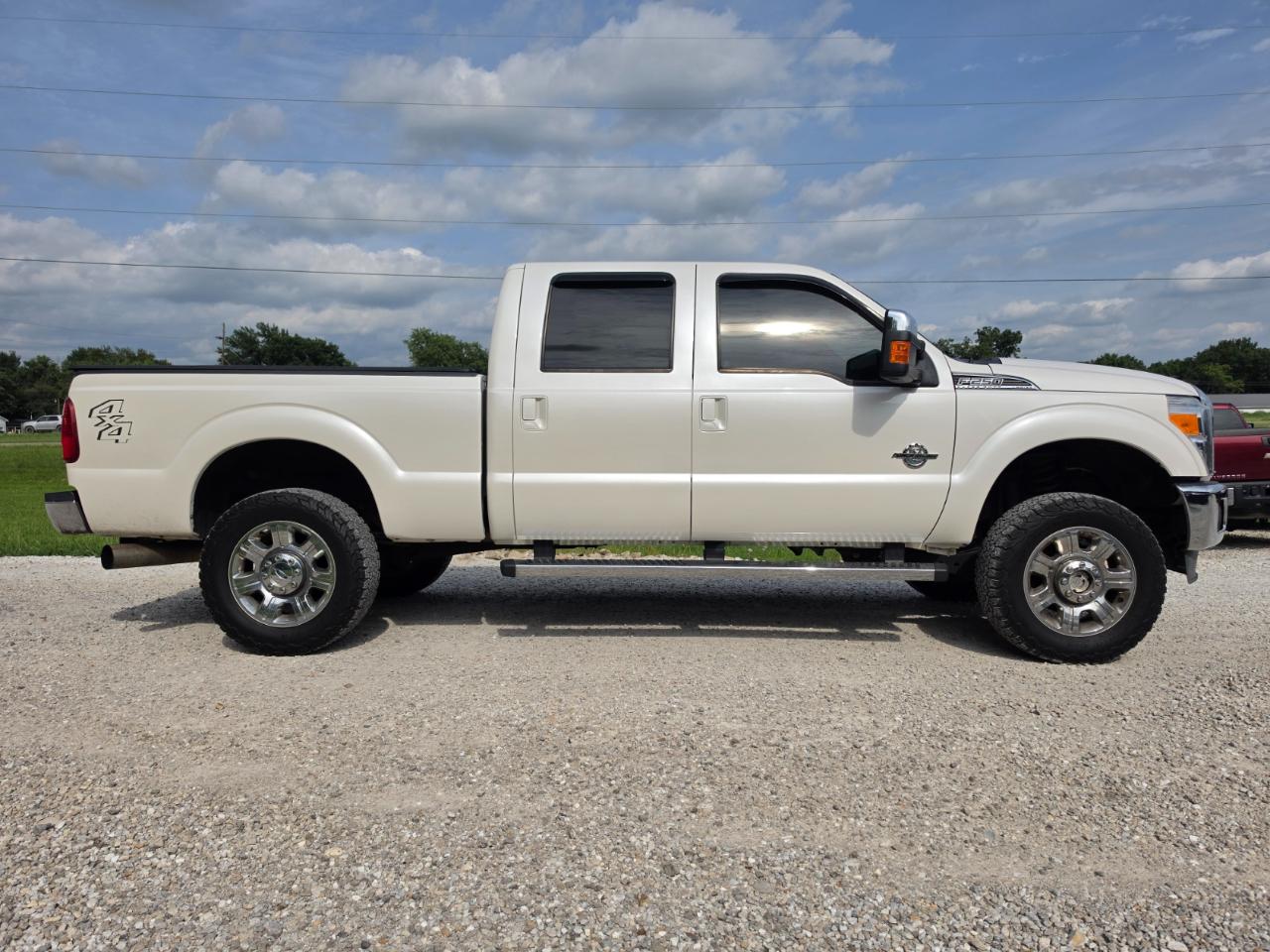 Ford F-250 SD Lariat Crew Cab 4WD 2016