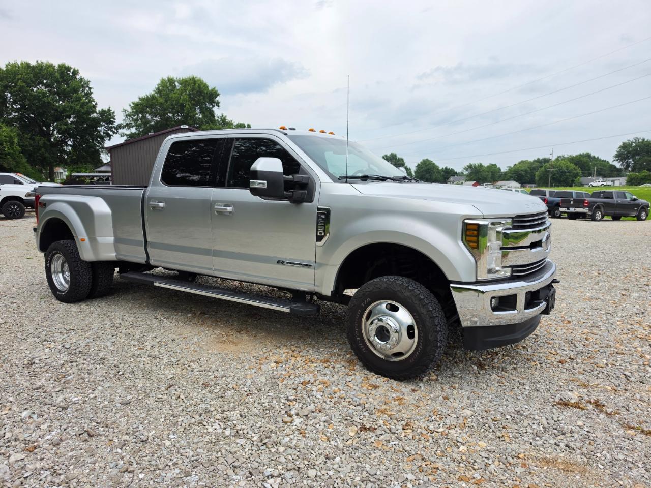 Ford F-350 SD Lariat Crew Cab DRW 4WD 2018