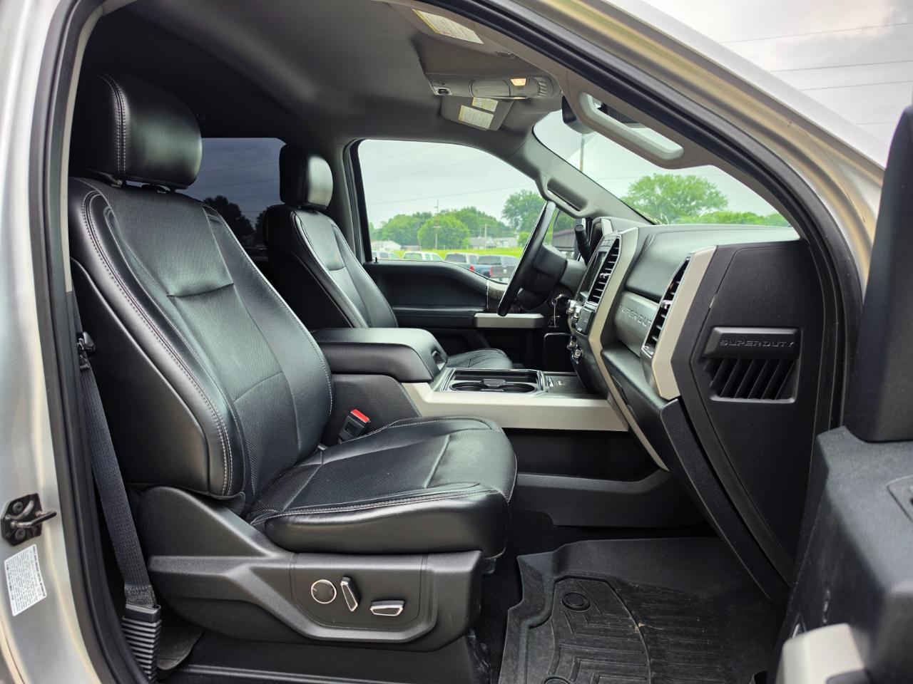 Ford F-350 SD Lariat Crew Cab DRW 4WD 2018