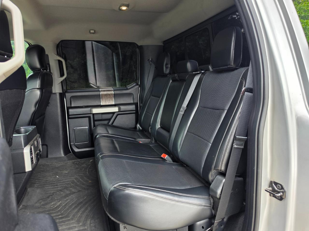 Ford F-350 SD Lariat Crew Cab DRW 4WD 2018