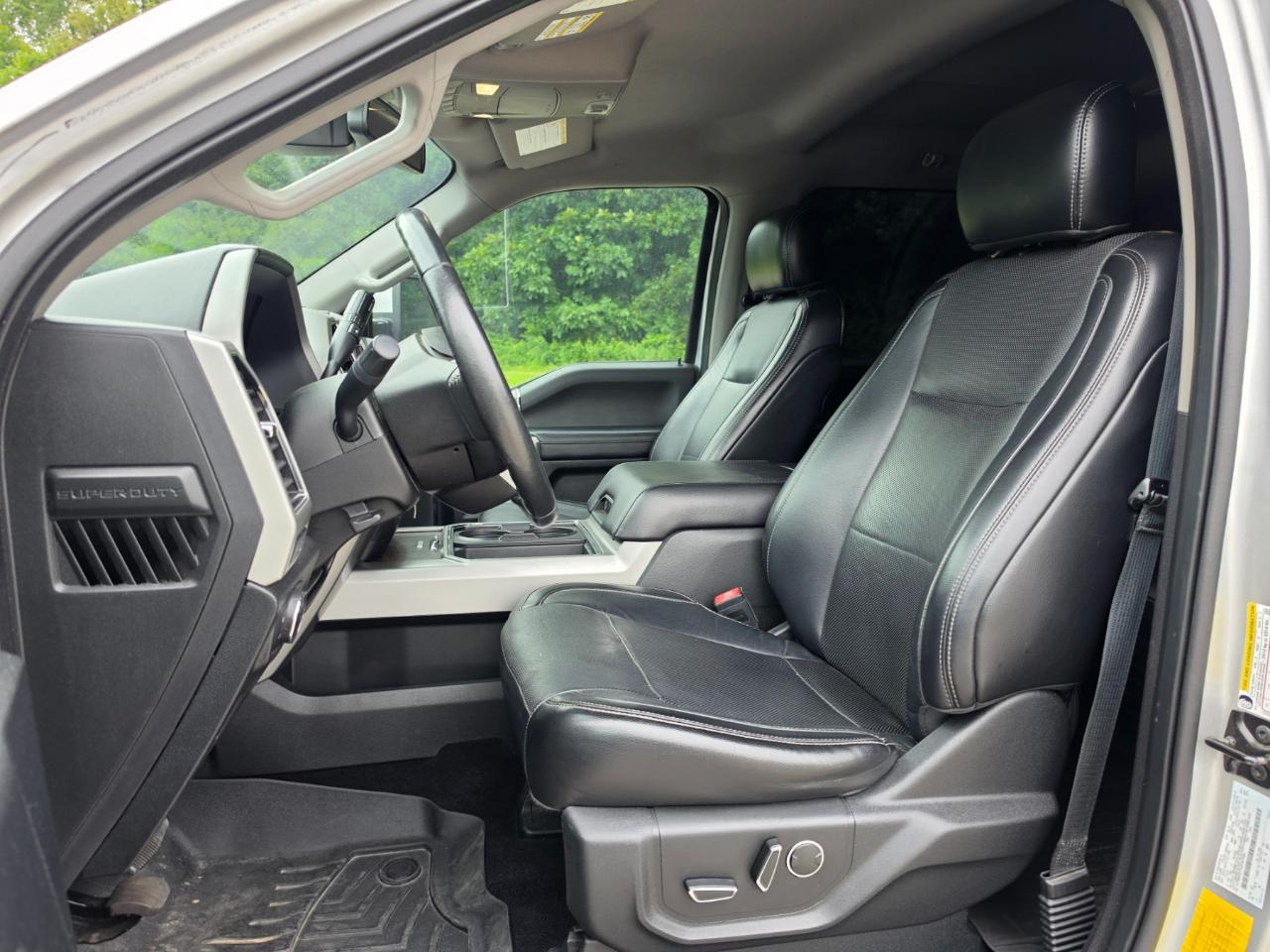 Ford F-350 SD Lariat Crew Cab DRW 4WD 2018