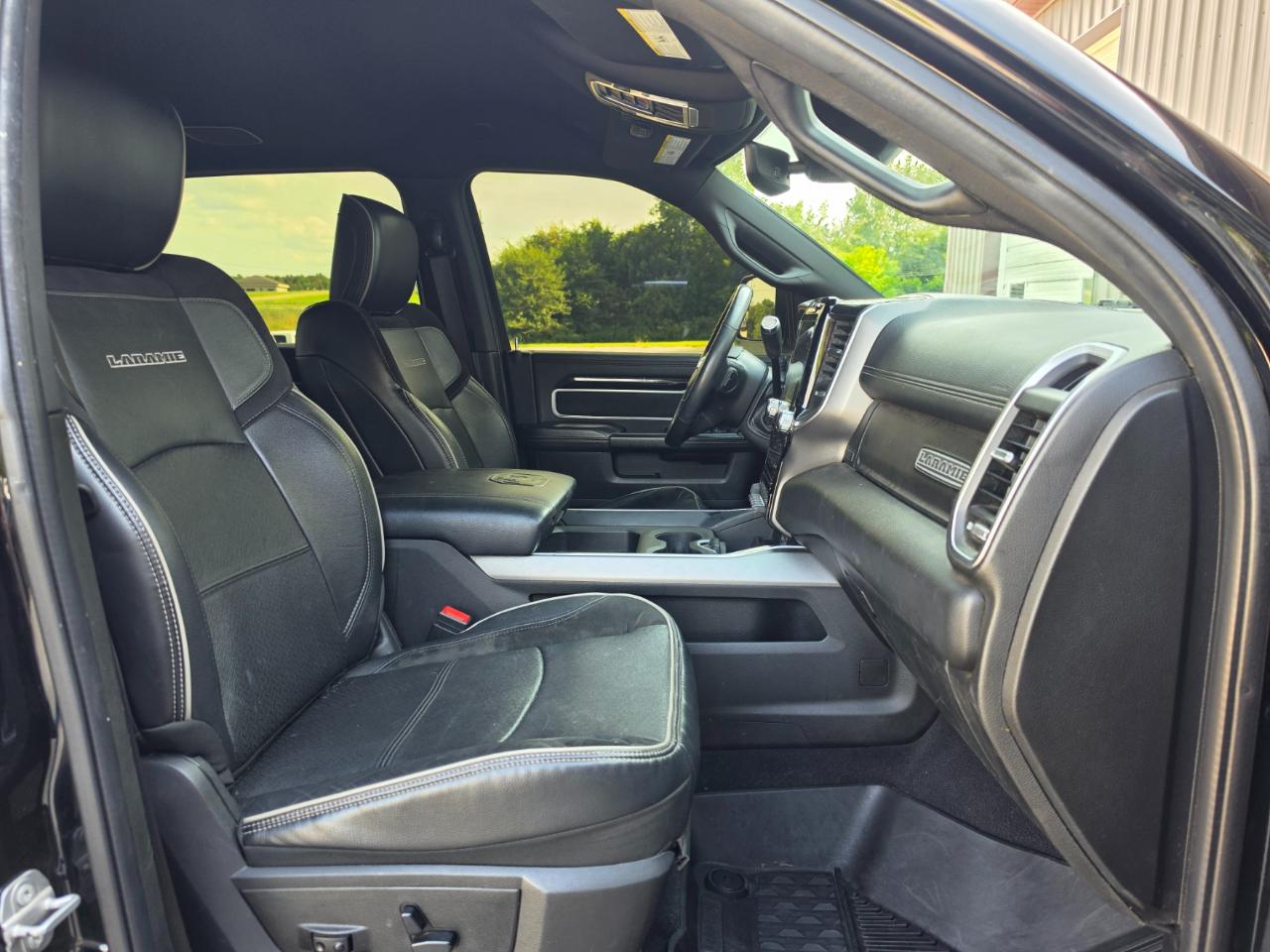 RAM 3500 Laramie Crew Cab SWB 4WD 2020