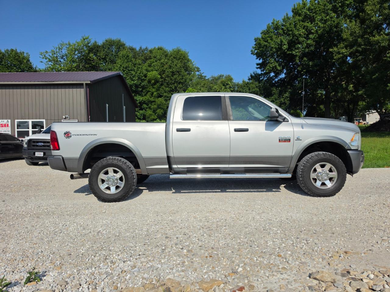 Dodge 2500 Outdoorsman 4x4 Crew Cab 6'4" Box 2011
