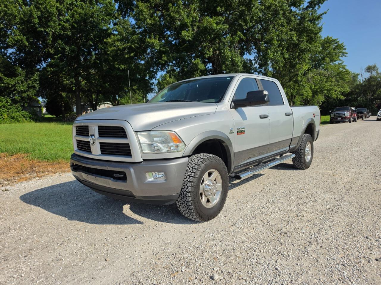 Dodge 2500 Outdoorsman 4x4 Crew Cab 6'4" Box 2011
