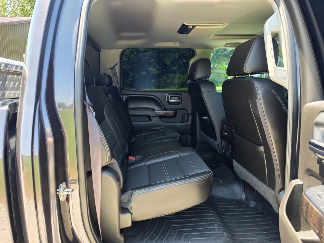 GMC Sierra 3500HD Denali Crew Cab 4WD 2016