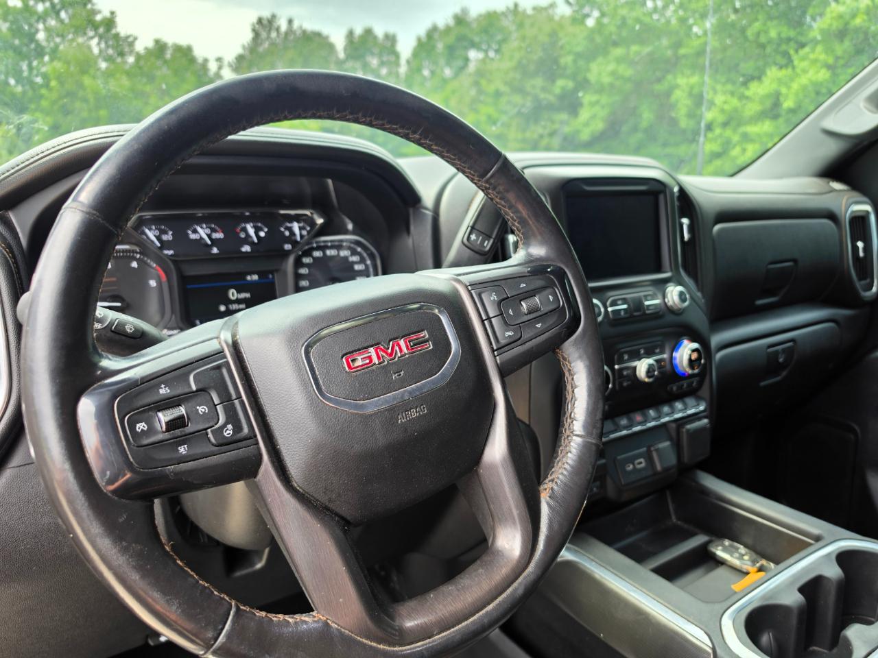 GMC Sierra 2500HD AT4 Crew Cab 4WD 2022