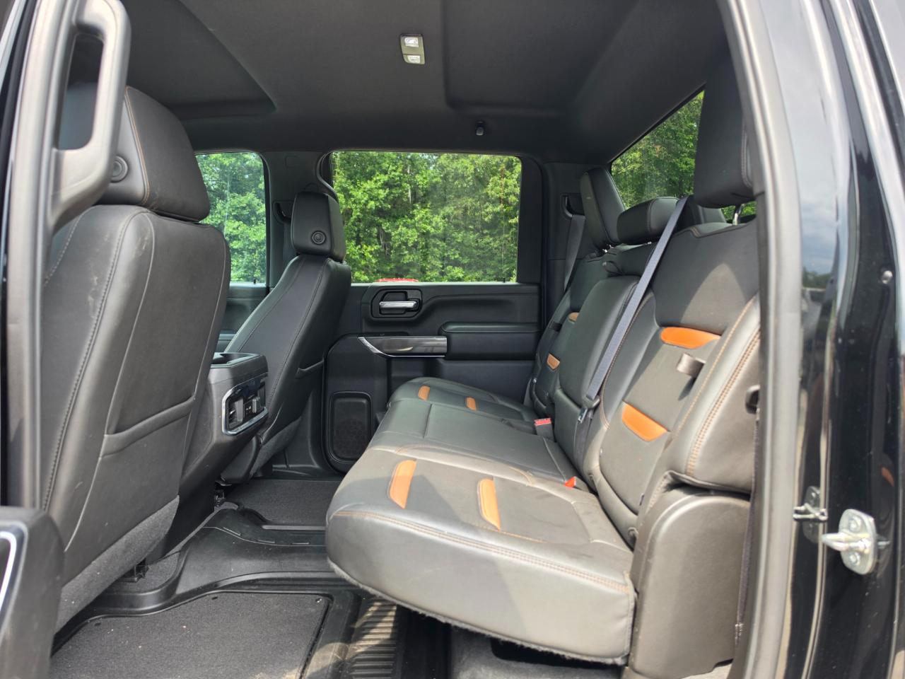GMC Sierra 2500HD AT4 Crew Cab 4WD 2022