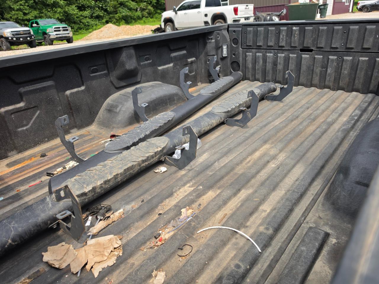 GMC Sierra 2500HD AT4 Crew Cab 4WD 2022