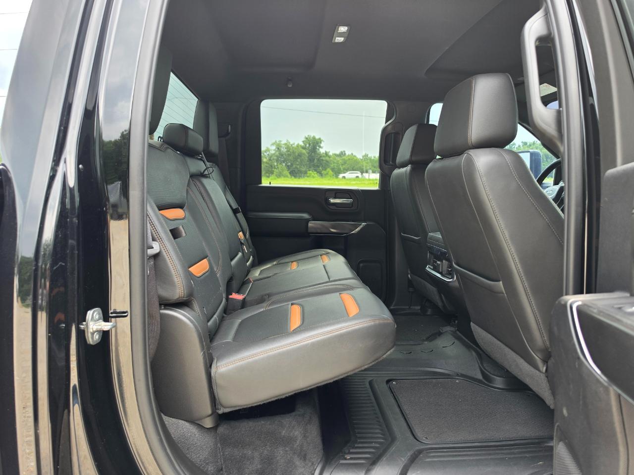 GMC Sierra 2500HD AT4 Crew Cab 4WD 2022