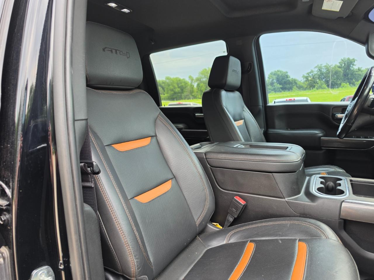 GMC Sierra 2500HD AT4 Crew Cab 4WD 2022