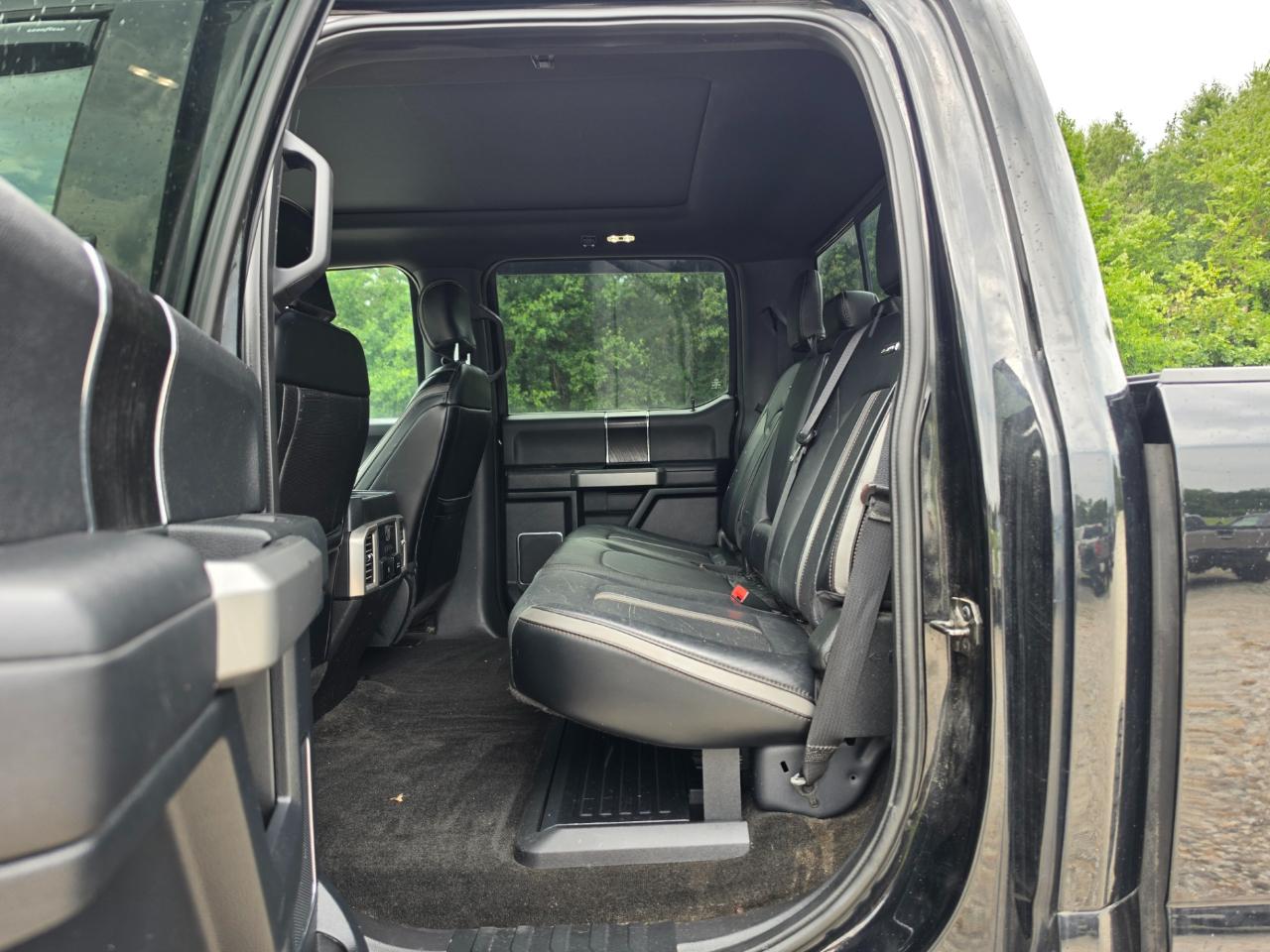 Ford F-350 SD Platinum Crew Cab 4WD 2018