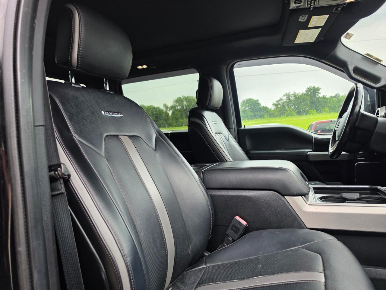 Ford F-350 SD Platinum Crew Cab 4WD 2018