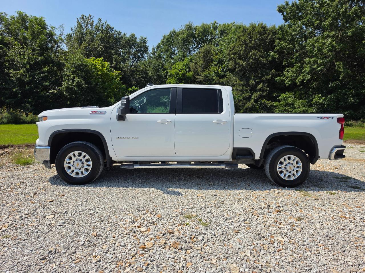 Chevrolet Silverado 2500HD LT Crew Cab 4WD 2024