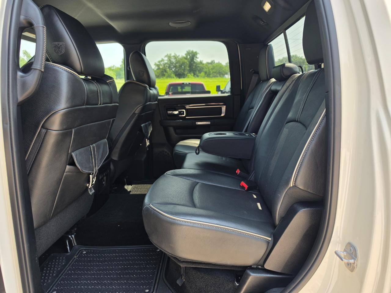 RAM 2500 Limited Crew Cab 4WD 2016