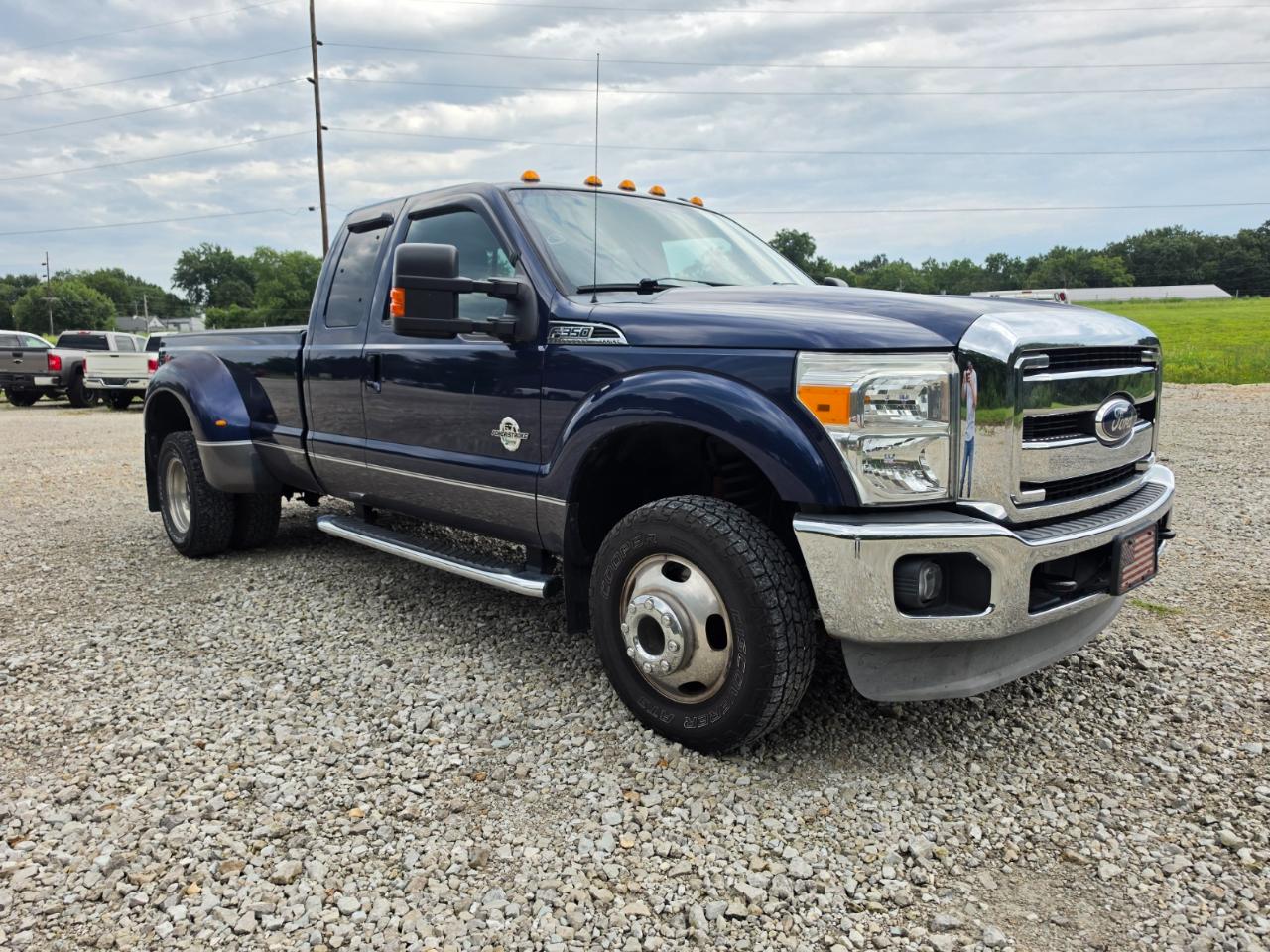 Ford F-350 SD Lariat SuperCab Long Bed DRW 4WD 2011