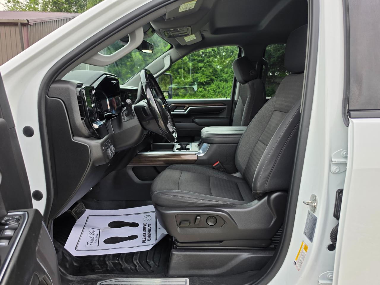 Chevrolet Silverado 3500HD LT Crew Cab 4WD 2024