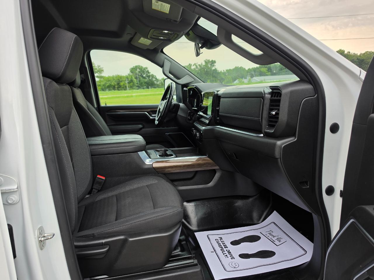 Chevrolet Silverado 3500HD LT Crew Cab 4WD 2024