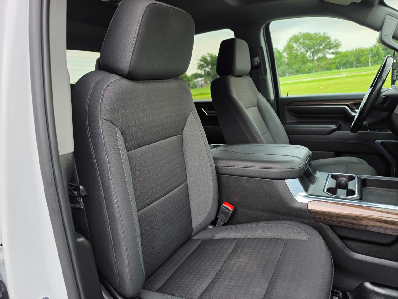 Chevrolet Silverado 3500HD LT Crew Cab 4WD 2024