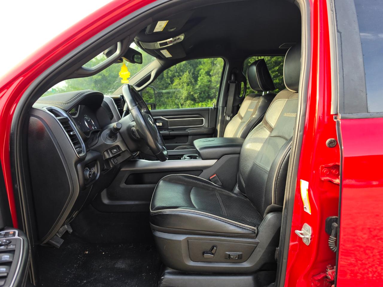 RAM 2500 Laramie Crew Cab SWB 4WD 2023