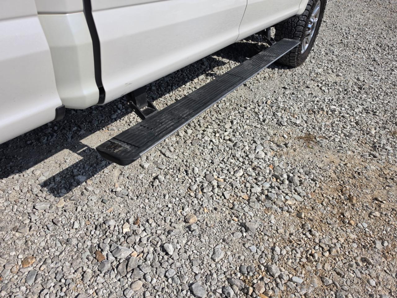 Ford F-350 SD Platinum Crew Cab Long Box 4WD 2017
