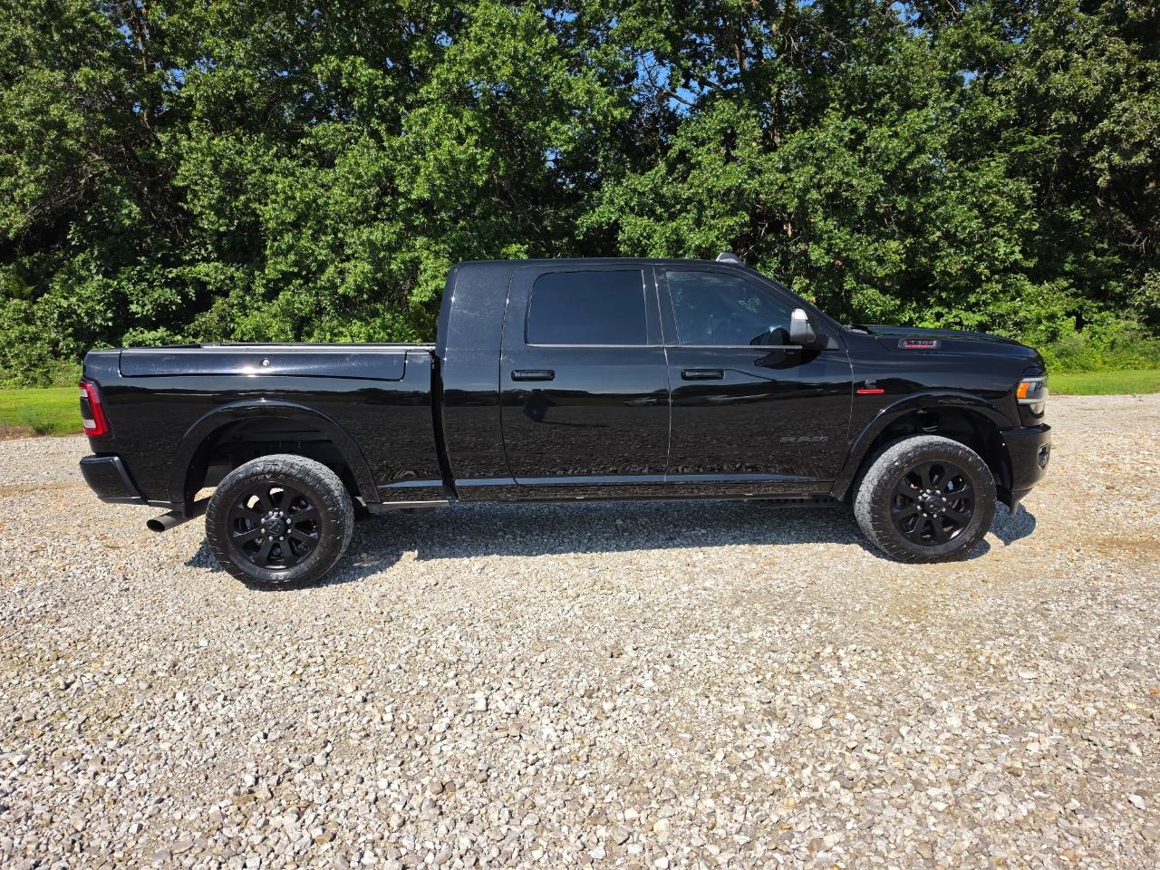 RAM 2500 Laramie Mega Cab 4WD 2022